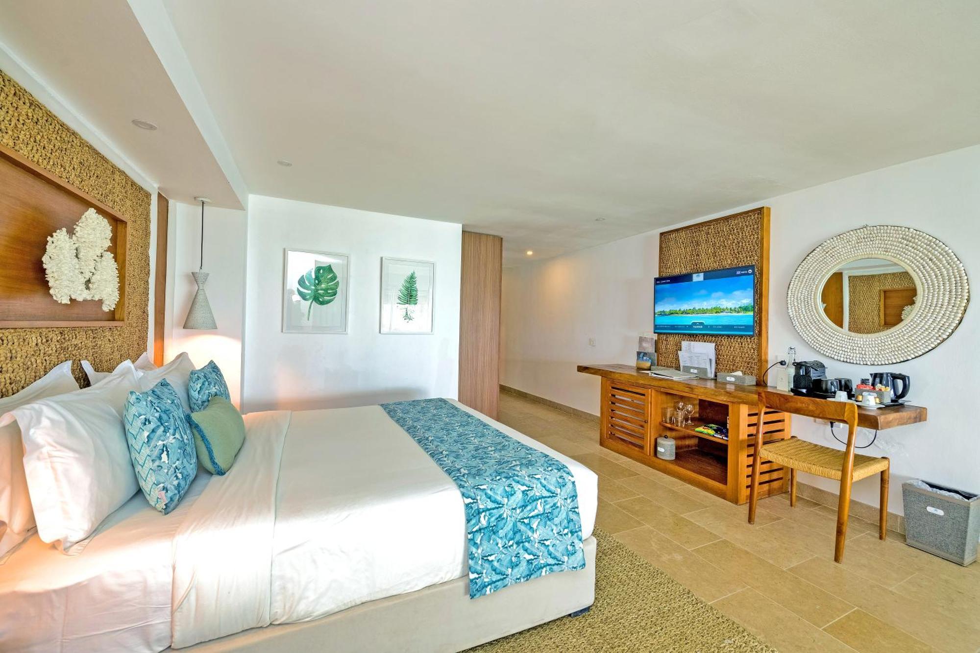 Seasense Boutique Hotel & Spa (Adults Only) Belle Mare Kültér fotó Deluxe Ocean View
